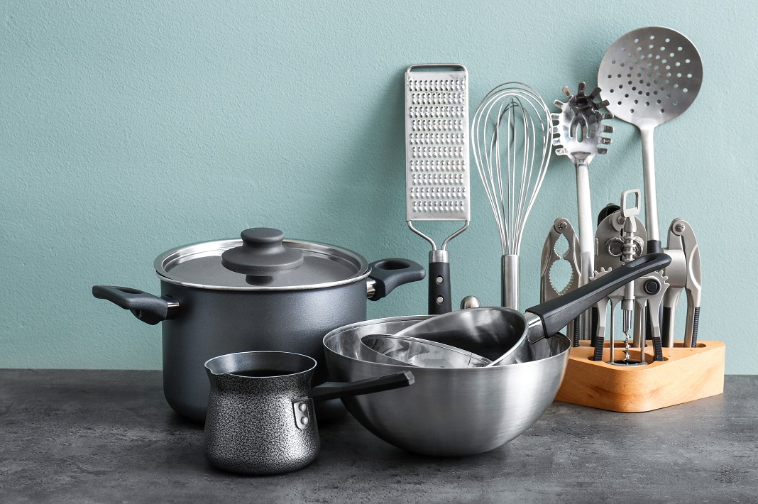 Top 5 Kitchen Utensils Which Are Must For Your Kitchen