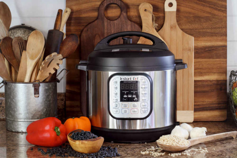 5 Best Pressure Cookers Of 2020 You Can Buy Online
